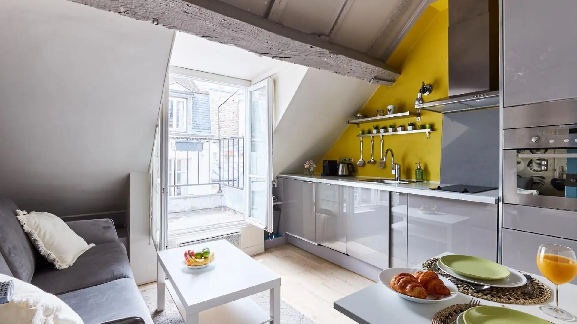 Apartamento Bnbnova - Place Des Vosges - 1Br With Balcony París
