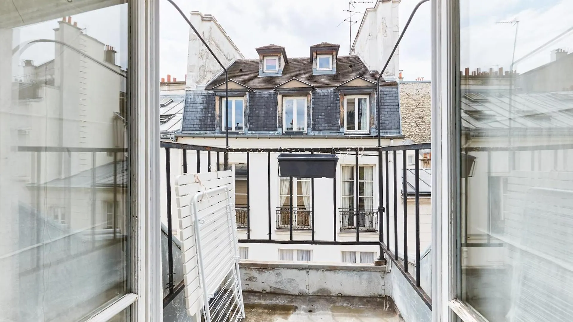 Bnbnova - Place Des Vosges - 1Br With Balcony Parijs Frankrijk