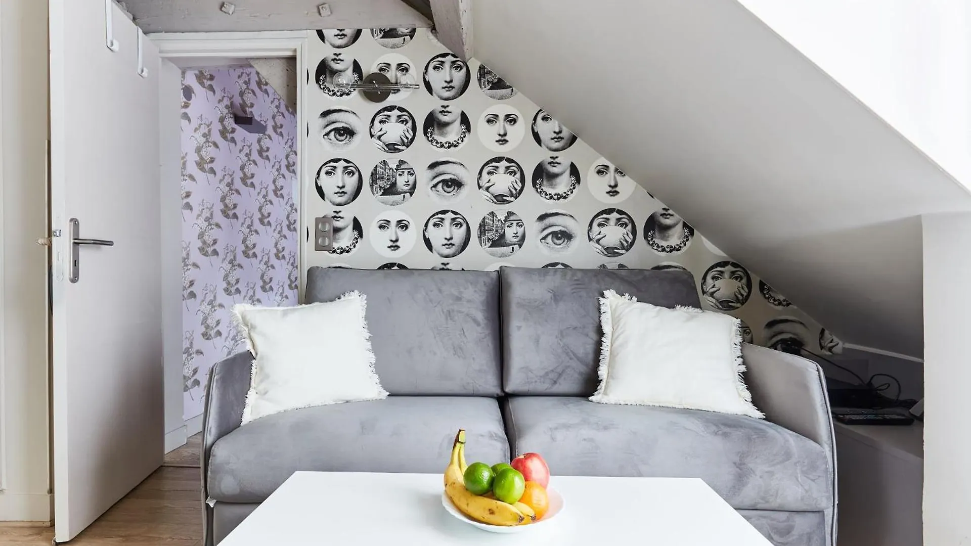 Bnbnova - Place Des Vosges - 1Br With Balcony Parijs 0*,  Frankrijk